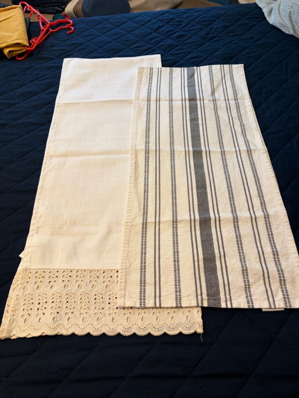 White and Gray Striped Cotton Table Runner Set - Brand Unspecified